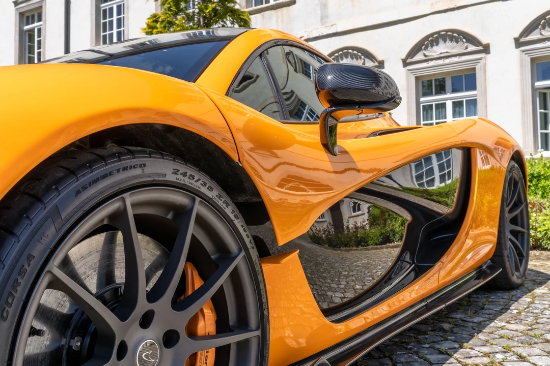 2014 McLaren P1 - Image 28 of 31
