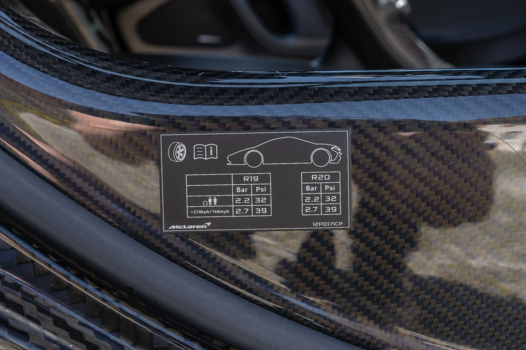 2014 McLaren P1 - Image 22 of 31