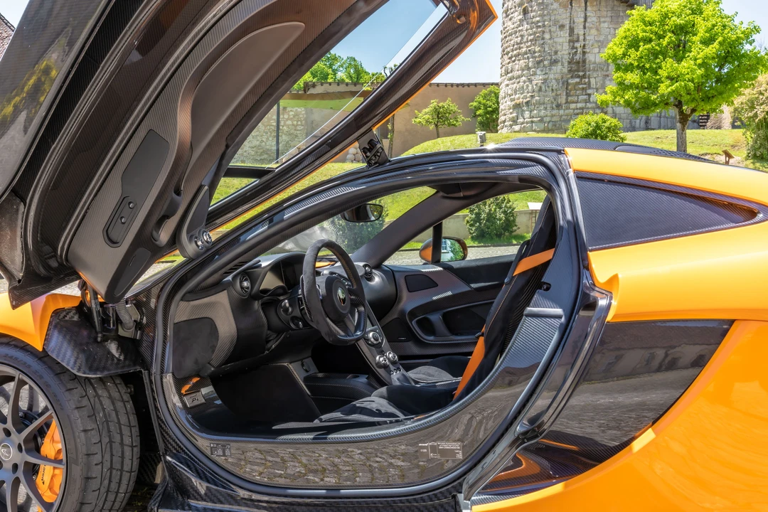 2014 McLaren P1 - Image 21 of 31