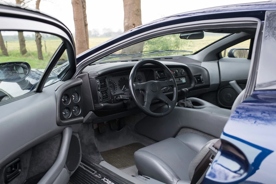 1993 Jaguar XJ220 - Image 26 of 31