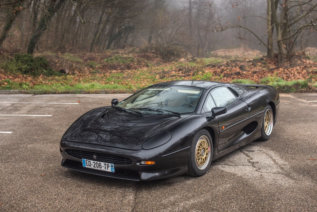 1993 Jaguar XJ220 - Image 5 of 31