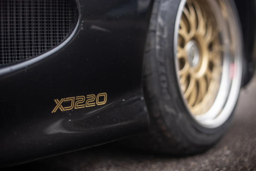 1993 Jaguar XJ220 - Image 25 of 31