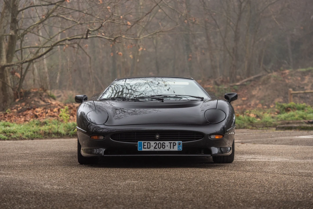 1993 Jaguar XJ220 - Image 8 of 31