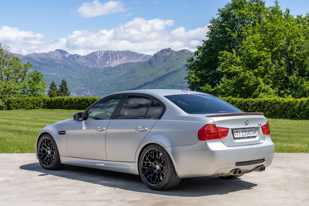 2012 BMW E90 M3 Sedan - Image 8 of 31