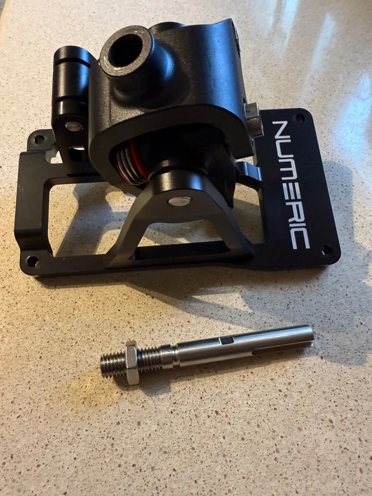 Parts & Memorabilia Gearboxes - Image 4 of 5