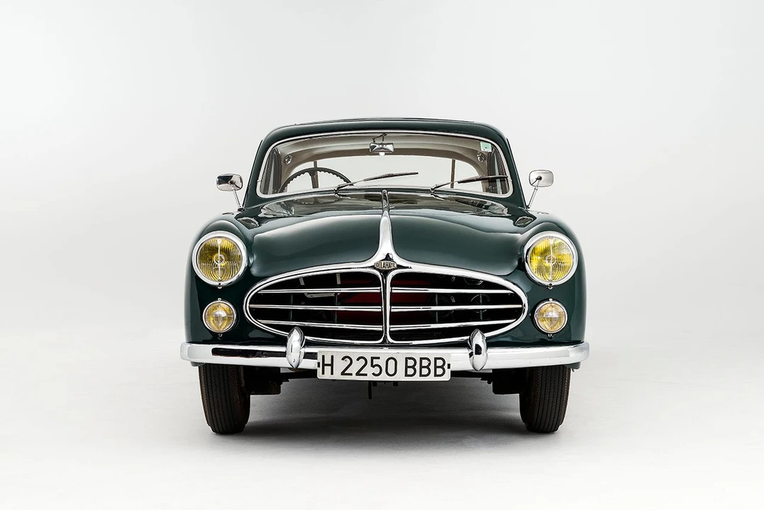 Delahaye - Image 2 of 12
