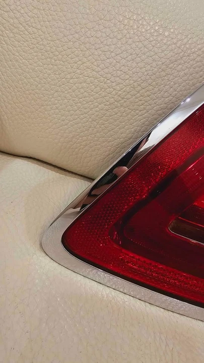 2010 Rolls-Royce Ghost 1st Gen - Image 9 of 10