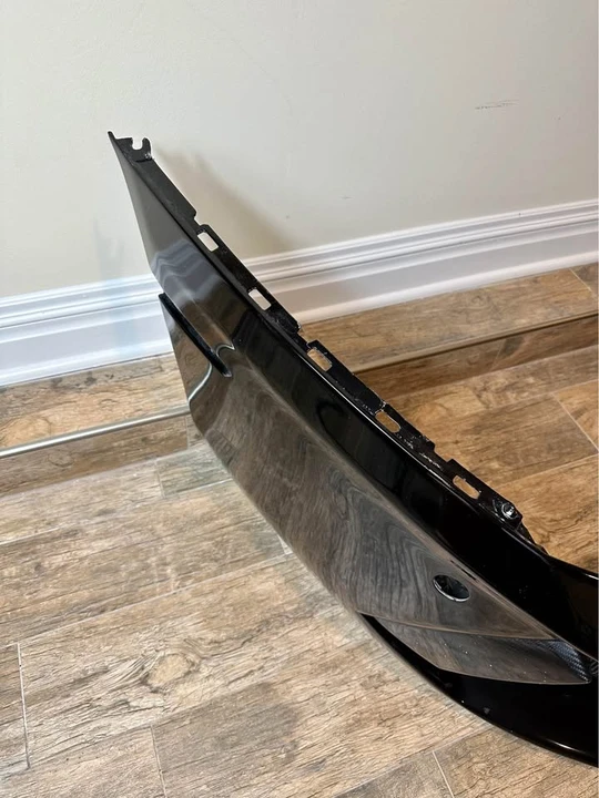 2012 Parts & Memorabilia Bodywork - Image 2 of 10