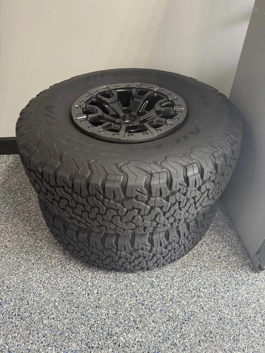 2024 Ford Bronco Raptor 6th Gen - Image 3 of 4