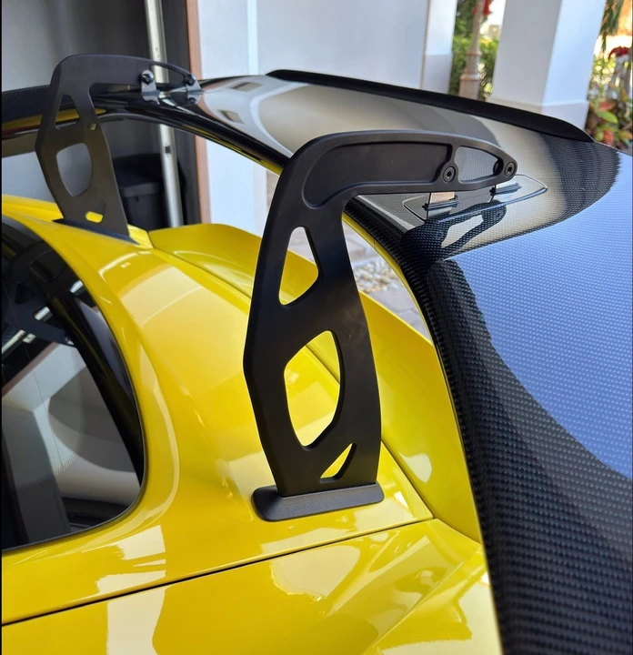 2016 Parts & Memorabilia Bodywork - Image 9 of 9