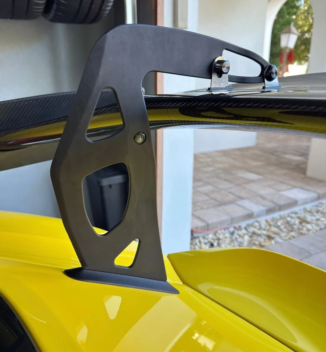 2016 Parts & Memorabilia Bodywork - Image 8 of 9