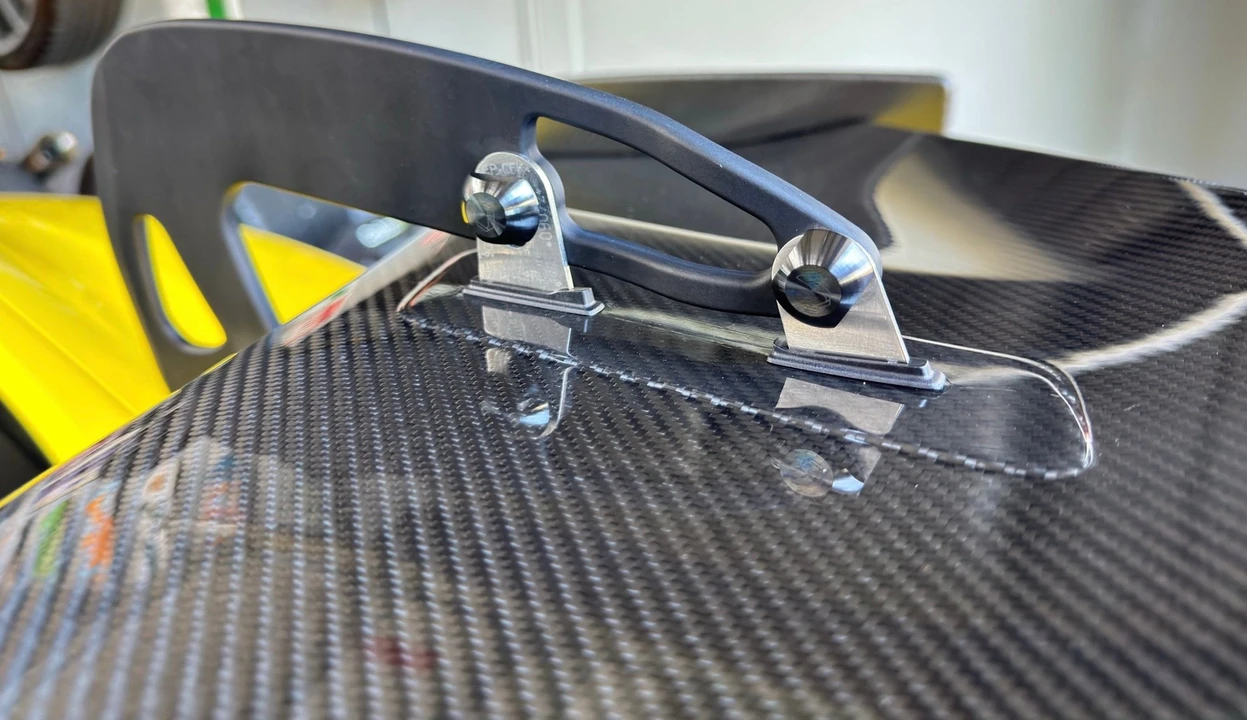 2016 Parts & Memorabilia Bodywork - Image 7 of 9