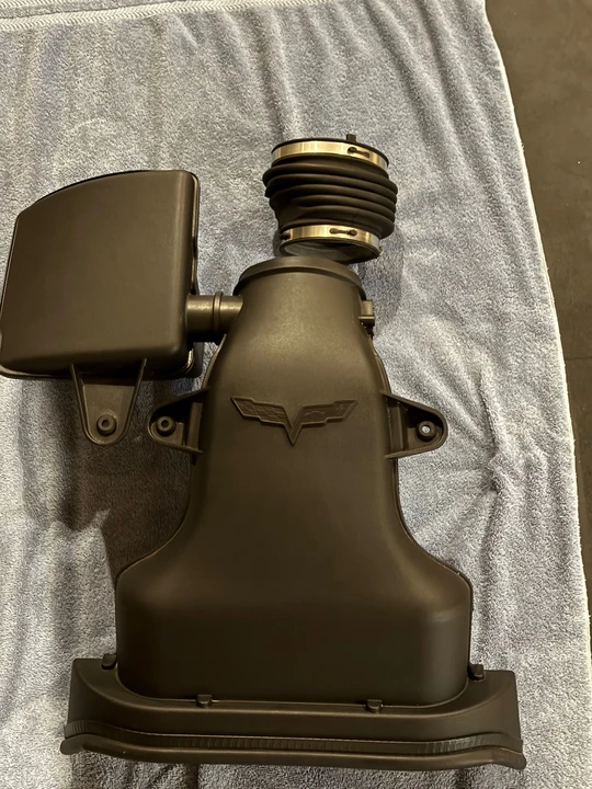 2011 Parts & Memorabilia Mechanical Components - Image 1 of 2