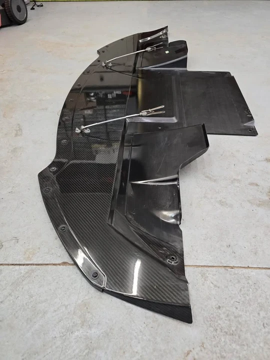 Parts & Memorabilia Bodywork - Image 5 of 6