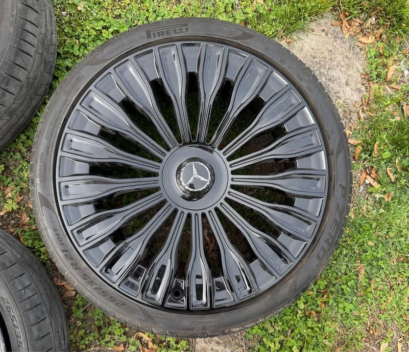 2023 Maybach - Image 3 of 4