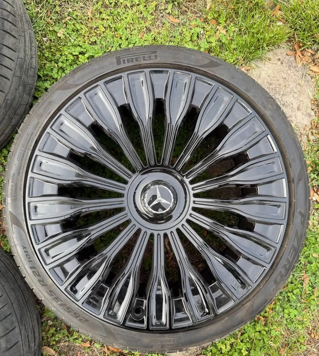 2023 Maybach - Image 2 of 4