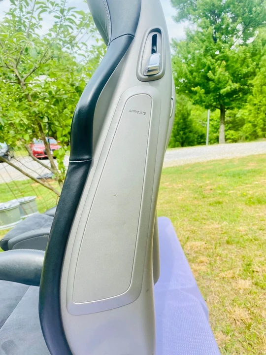 Parts & Memorabilia Seats & Interior - Image 10 of 17