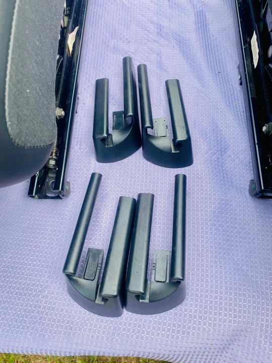 Parts & Memorabilia Seats & Interior - Image 17 of 17