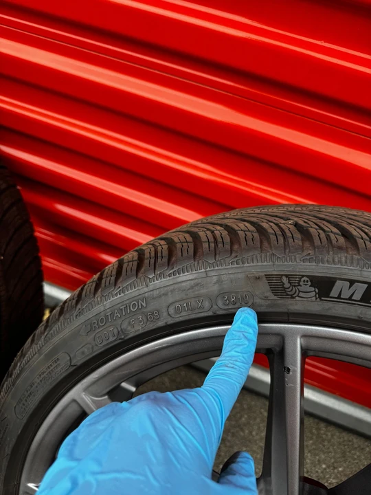 Parts & Memorabilia Porsche Wheels - Image 6 of 12