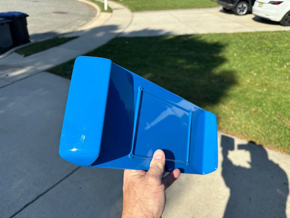 2022 Parts & Memorabilia Bodywork - Image 2 of 7