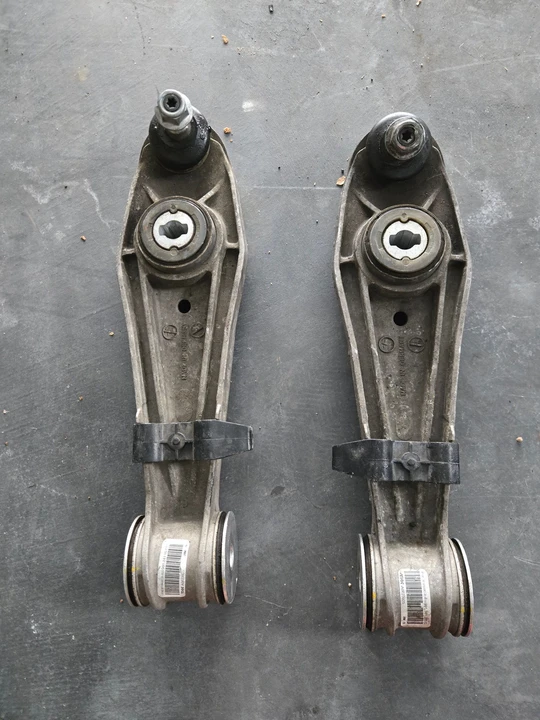 2011 Parts & Memorabilia Mechanical Components - Image 2 of 4