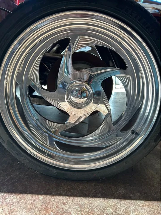 Parts & Memorabilia Other Wheels - Image 4 of 8