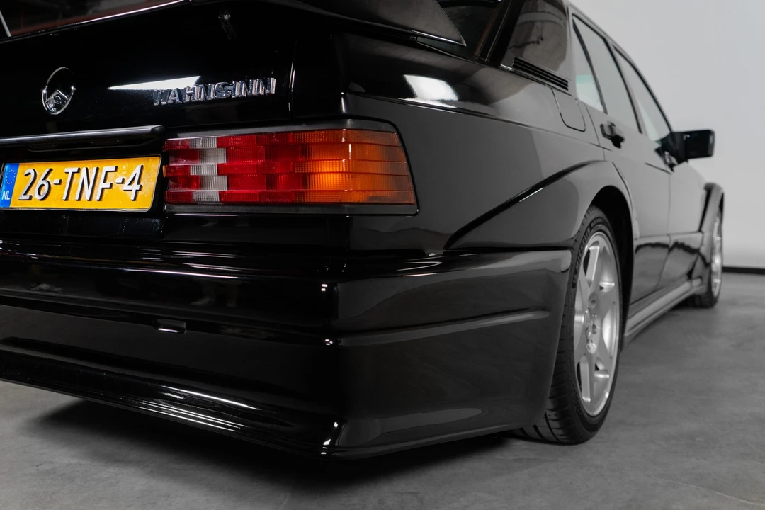 1986 Mercedes-Benz 190E - Image 12 of 31