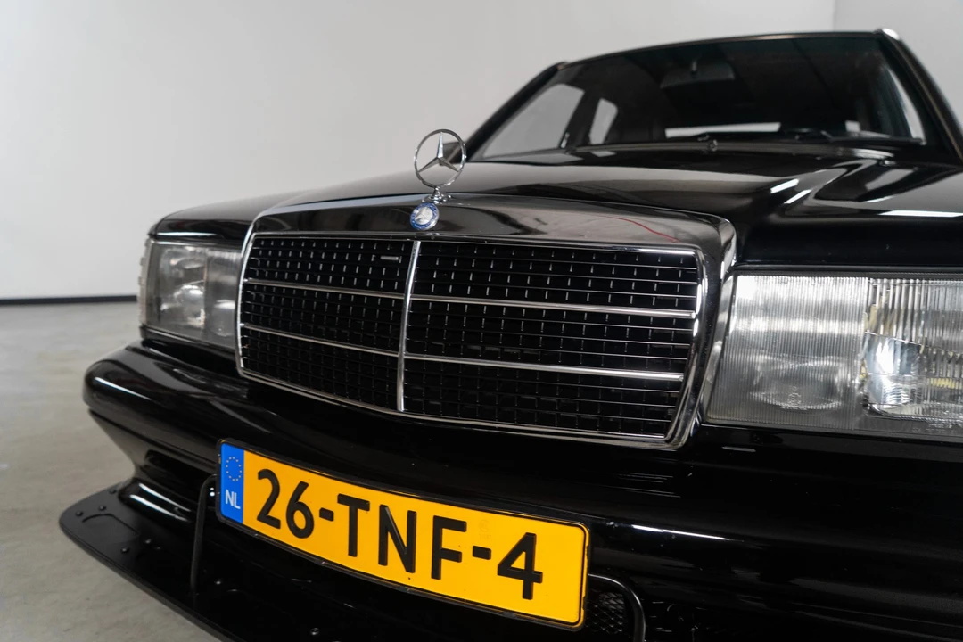 1986 Mercedes-Benz 190E - Image 11 of 31