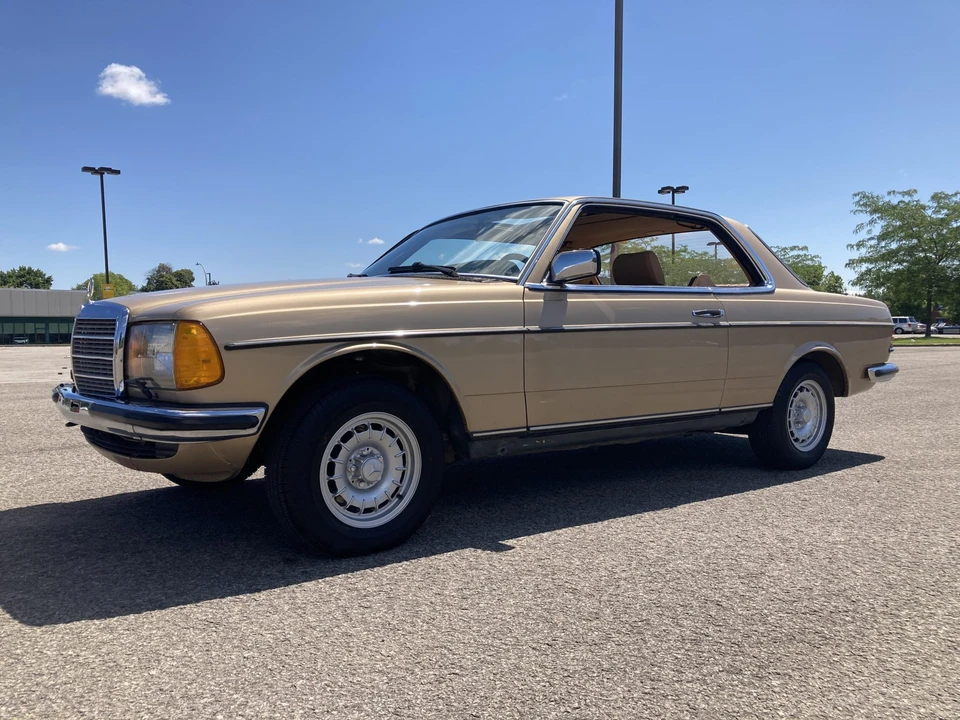 1985 Mercedes-Benz W123 Coupe (C123) - Image 4 of 31