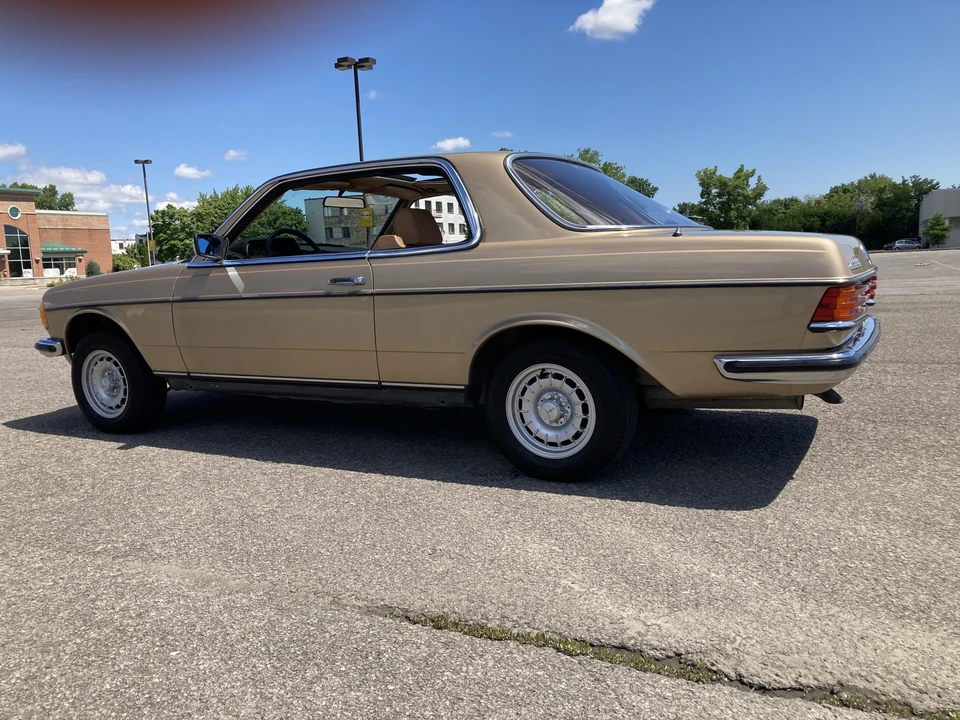 1985 Mercedes-Benz W123 Coupe (C123) - Image 13 of 31