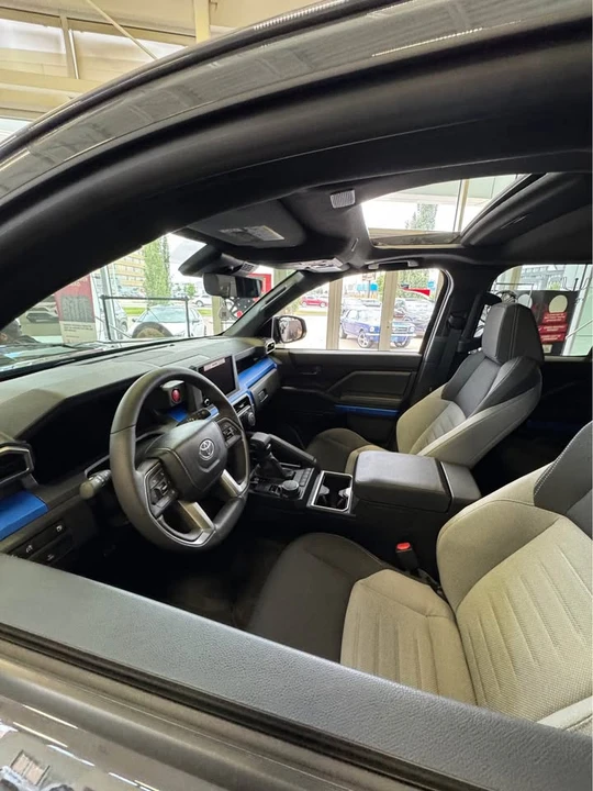 2026 Toyota 4Runner 6th Gen - Image 2 of 4