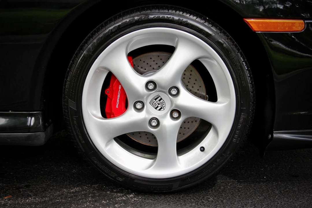 2002 Porsche 996 Carrera 4S - Image 16 of 31