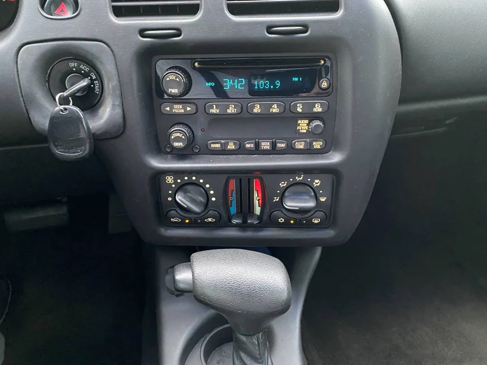 2004 Chevrolet Monte Carlo 6th Gen - Image 11 of 15