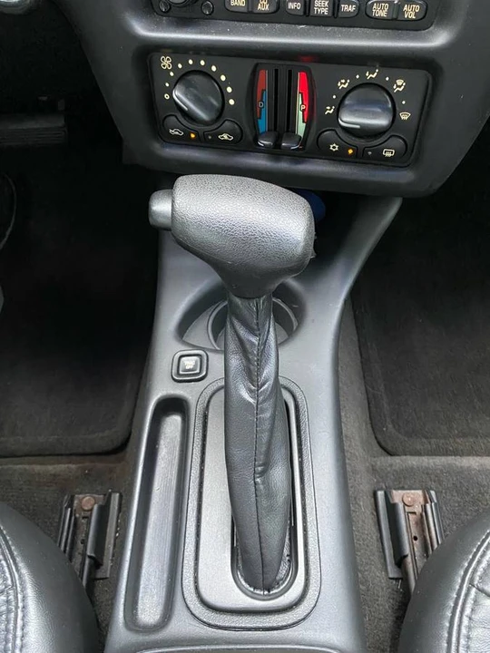 2004 Chevrolet Monte Carlo 6th Gen - Image 15 of 17