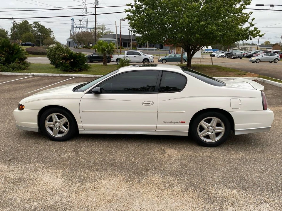2004 Chevrolet Monte Carlo 6th Gen - Image 3 of 17