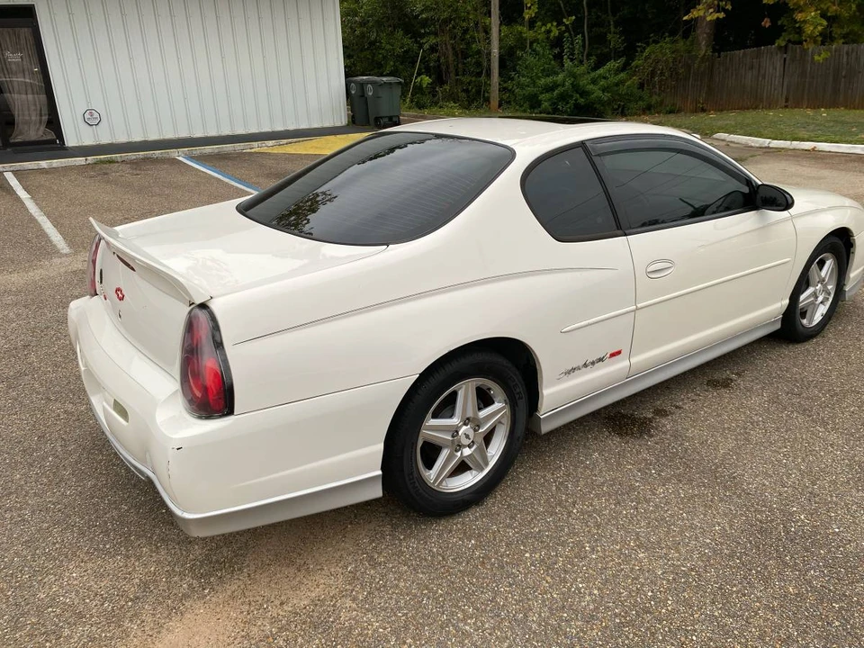 2004 Chevrolet Monte Carlo 6th Gen - Image 5 of 15