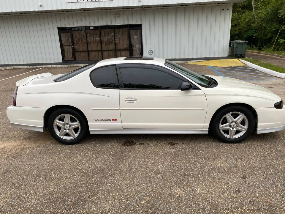 2004 Chevrolet Monte Carlo 6th Gen - Image 4 of 17
