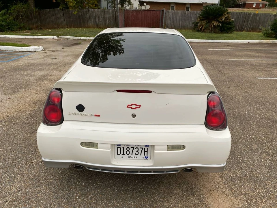 2004 Chevrolet Monte Carlo 6th Gen - Image 8 of 17