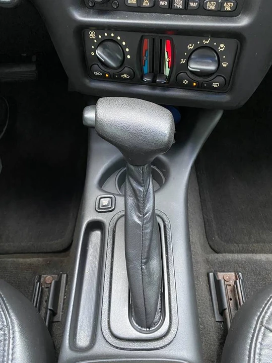 2004 Chevrolet Monte Carlo 6th Gen - Image 14 of 15