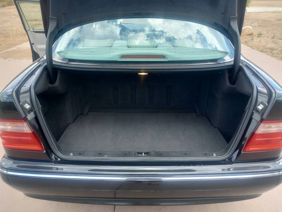 2000 Mercedes-Benz W210 E-Class - Image 6 of 16