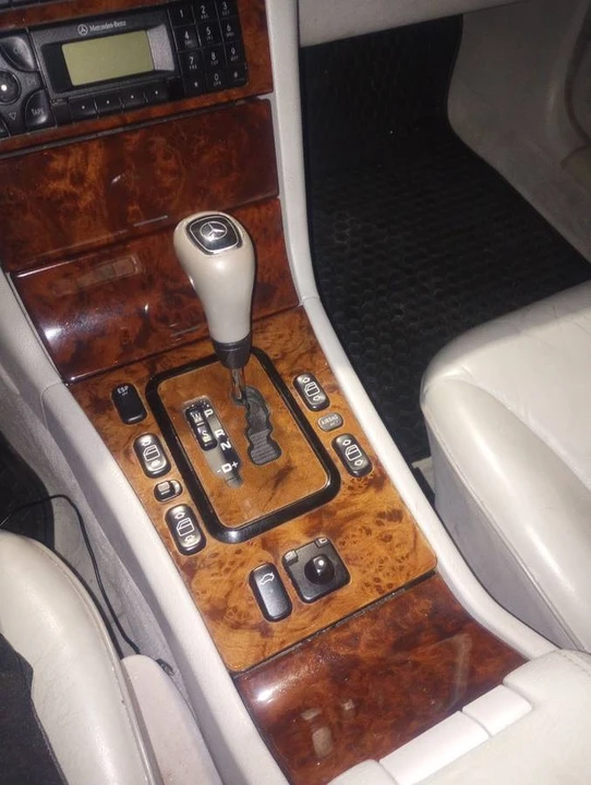 2000 Mercedes-Benz W210 E-Class - Image 7 of 16