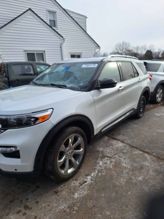 2020 Ford Explorer 6th Gen - Image 4 of 10