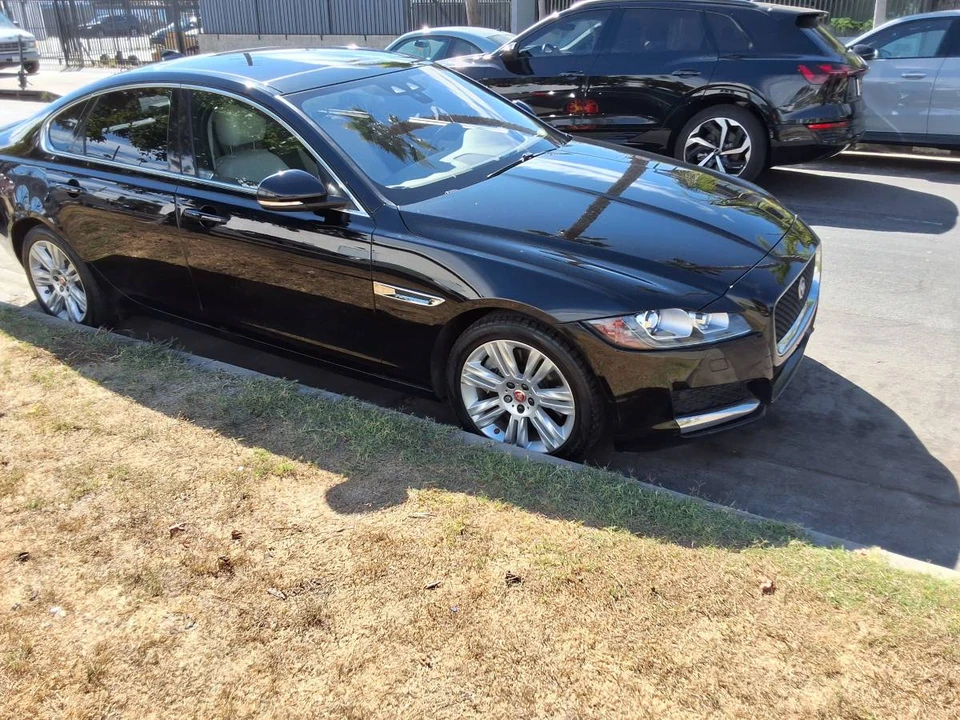 2017 Jaguar X260 XF - Image 5 of 14