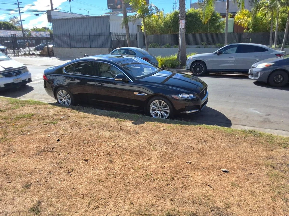 2017 Jaguar X260 XF - Image 10 of 14
