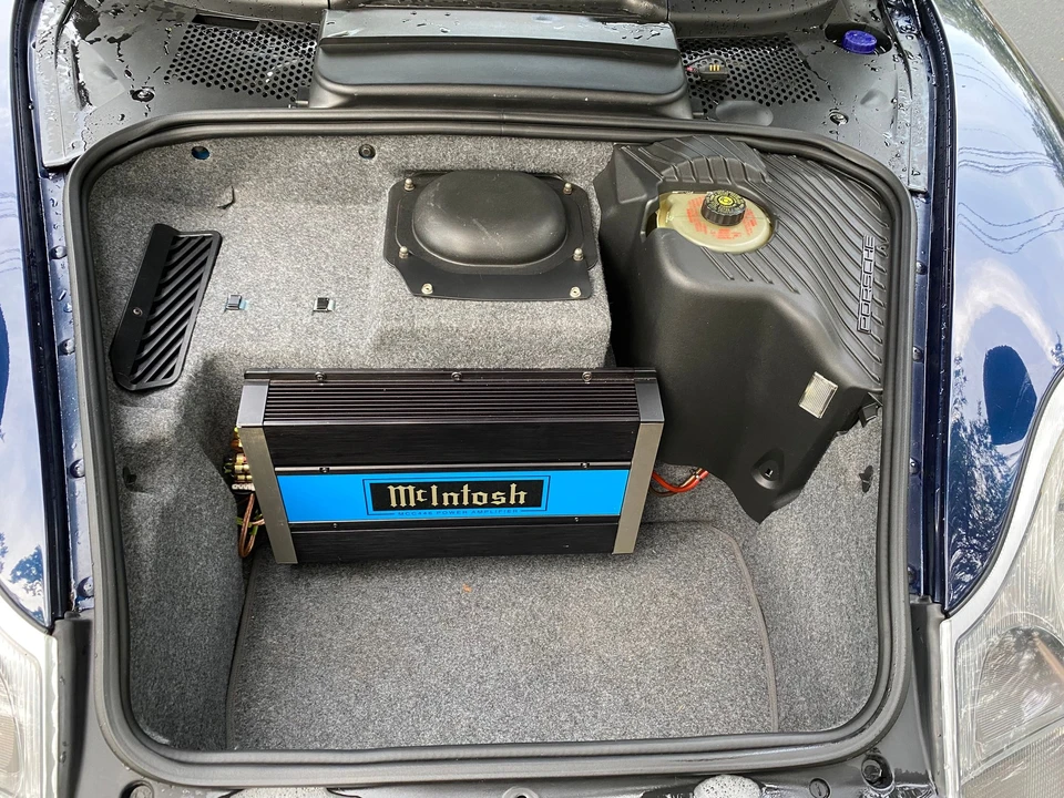 1999 Porsche 996 Carrera 4 - Image 18 of 31