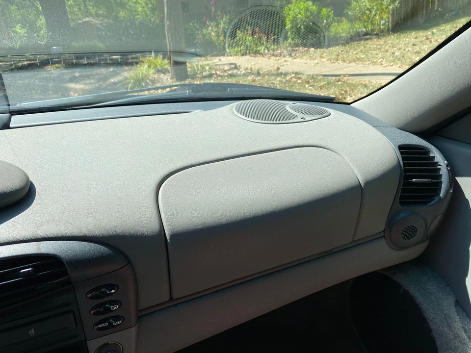 1999 Porsche 996 Carrera 4 - Image 24 of 31