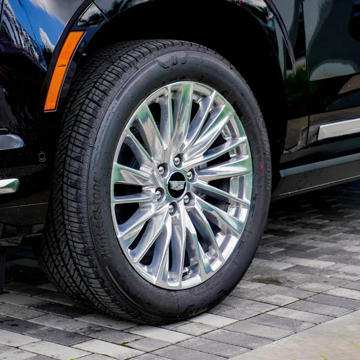 2026 Cadillac Escalade 5th Gen - Image 6 of 8