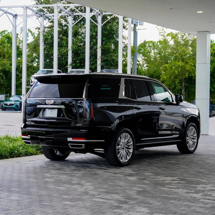 2026 Cadillac Escalade 5th Gen - Image 2 of 8