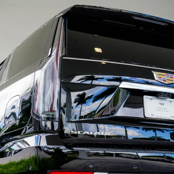 2026 Cadillac Escalade 5th Gen - Image 3 of 8