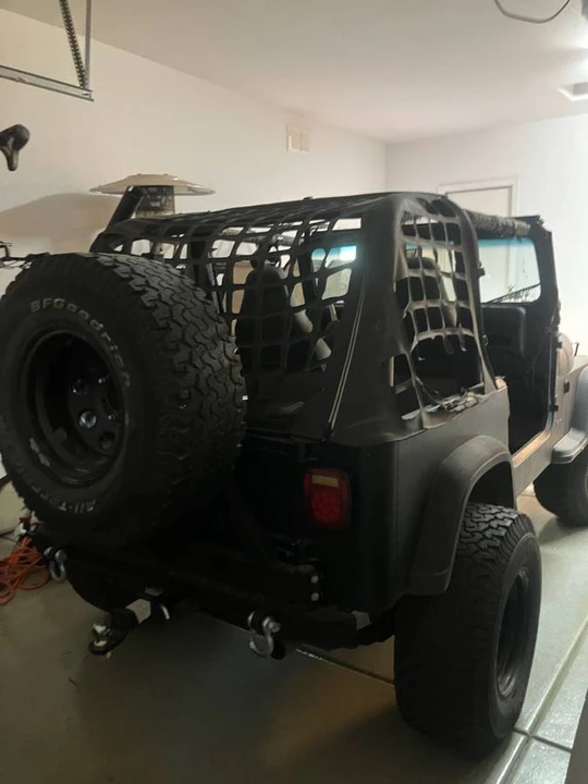 1995 Jeep YJ Wrangler - Image 2 of 3